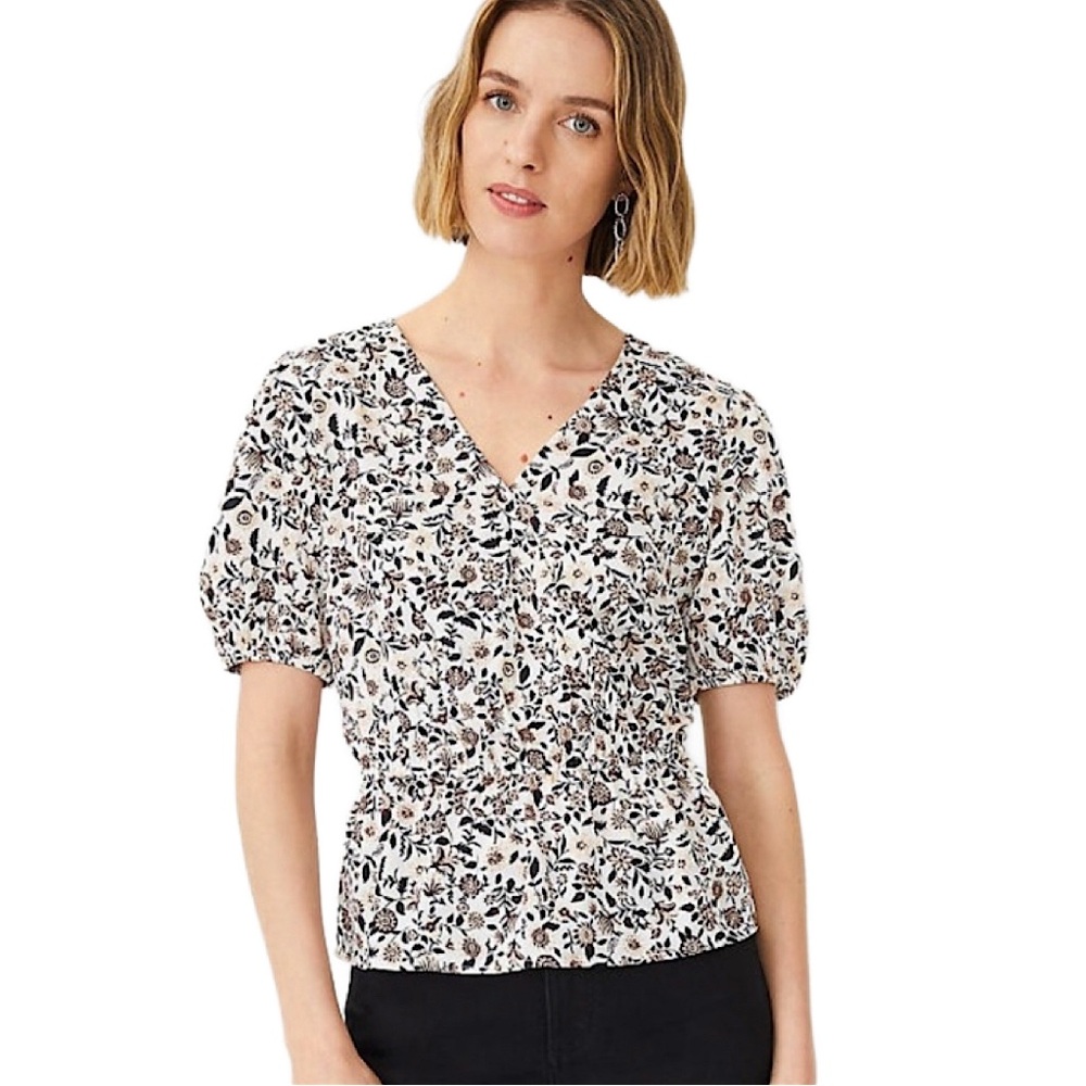 NWT Ann Taylor Petite Floral Wrap Puffed Sleeve Top, size SP